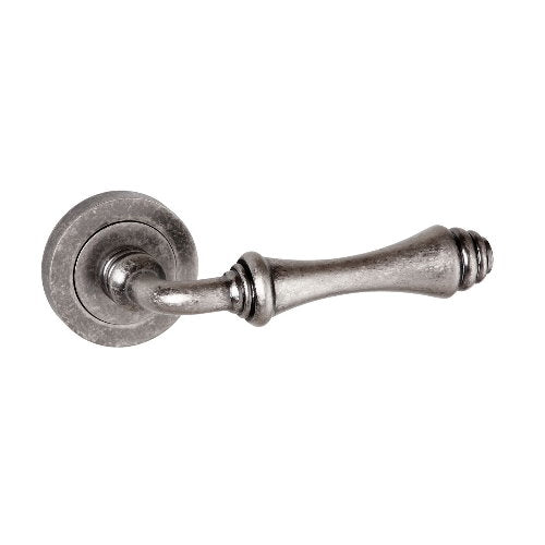 Atlantic Old English Durham Lever on Round Rose