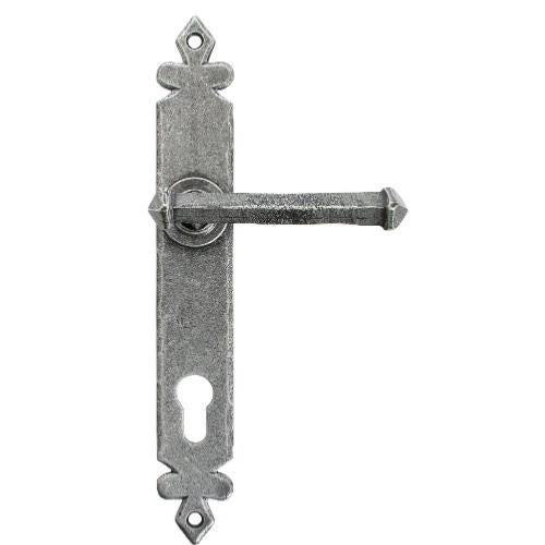 From the Anvil Tudor Lever Espagnolette Set