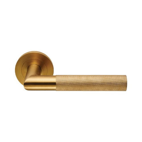 Carlisle Brass Crown Knurled Handles on Rose