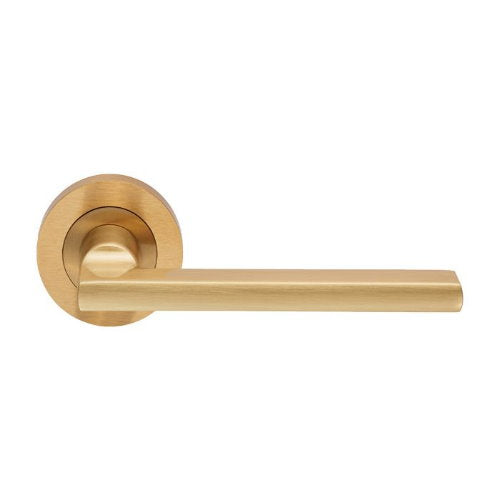 Carlisle Brass Trentino Door Handles on Roses