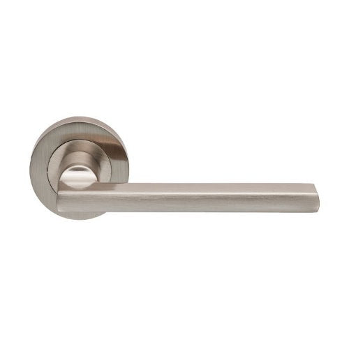 Carlisle Brass Trentino Door Handles on Roses