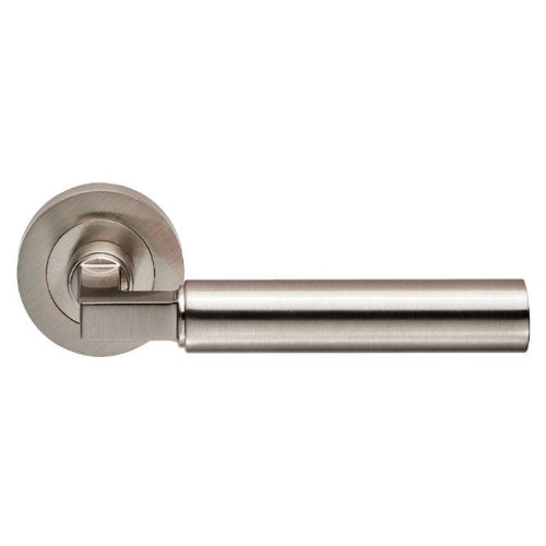 Carlisle Brass Amiata Door Handles on Roses