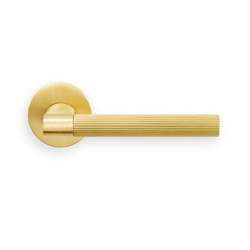 Carlisle Brass Manital Hey Riga Door Handles on Roses