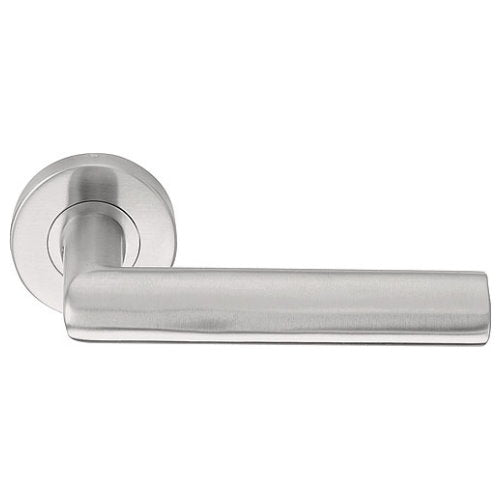 Basics LB8 Lever Handle Set