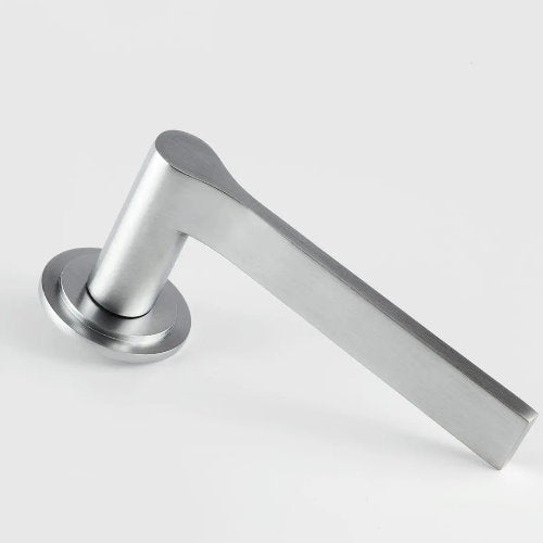 Hard and Ware PL4RR11 Flat Bar Lever on Stepped Rose