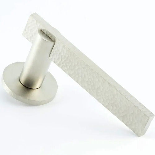 Hard and Ware THL2 Lever with hammered handle and rose