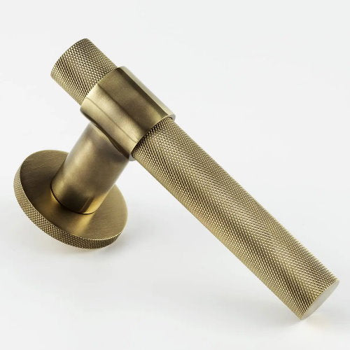 Hard and Ware TL2RR10 Knurled Lever on Knurled Round Rose