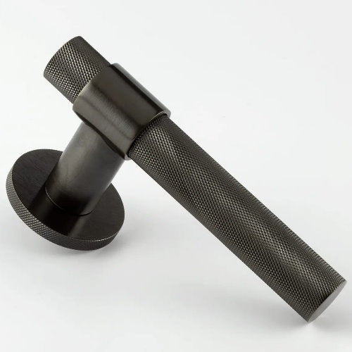 Hard and Ware TL2RR10 Knurled Lever on Knurled Round Rose