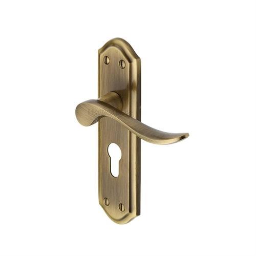 M.Marcus Heritage Brass Sandown Lever Handle on Plate