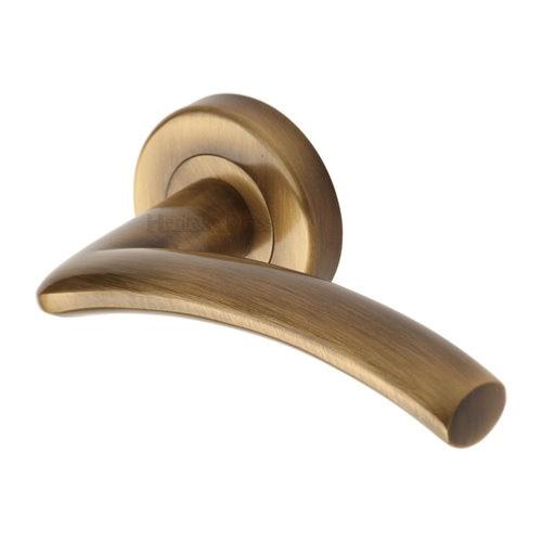 M.Marcus Heritage Brass Centaur Lever Handle Set