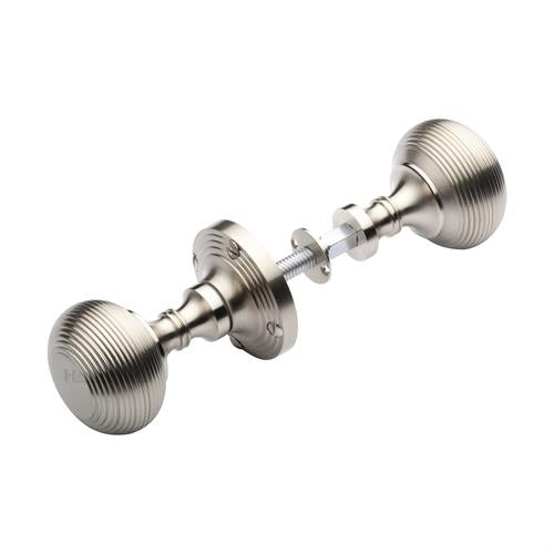 M.Marcus Heritage Brass Reeded Rim Knob Set